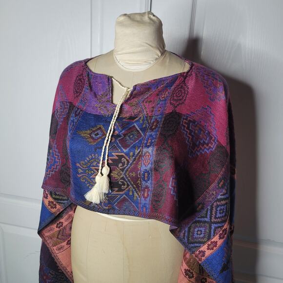Boho hand-woven Poncho Bohemian Crop top Wrap Western Ethnic Clothing ONE SIZE - Picture 2 of 6